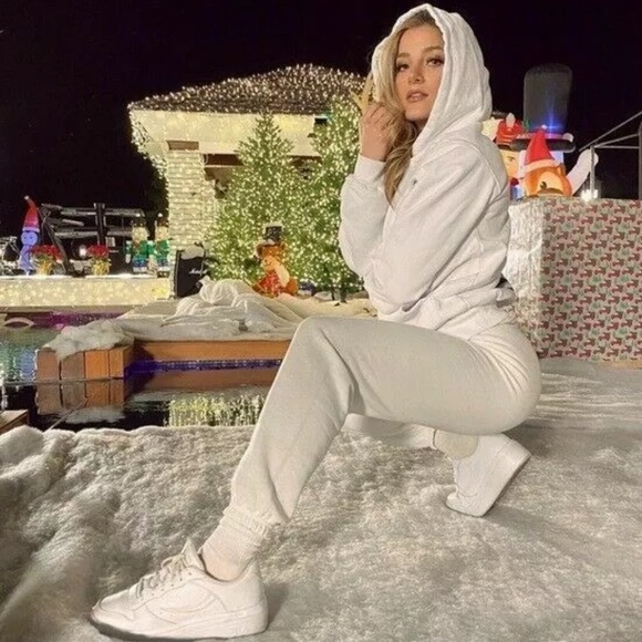 🔥🔥TALENTLESS - “BONE” PREMIUM SWEATPANTS🔥🔥 - Picture 8 of 15